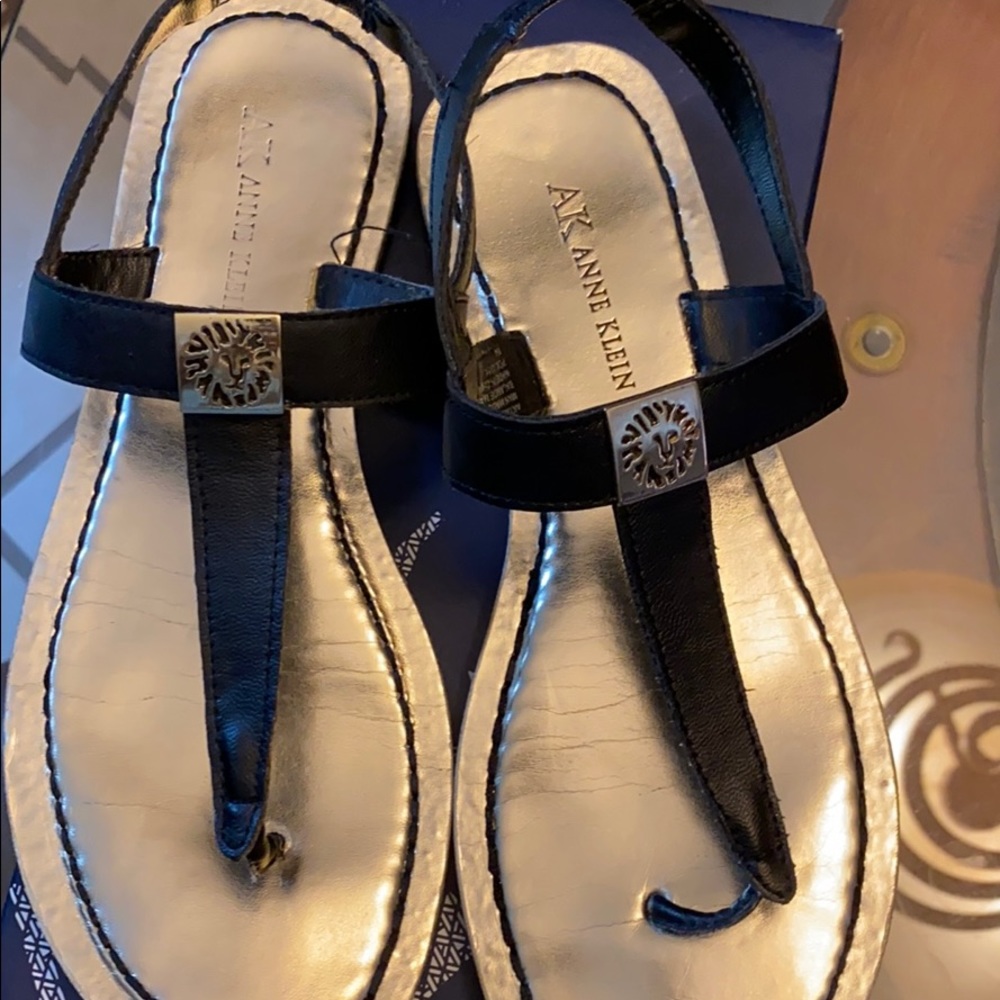 Sandals - Picture 3 of 5